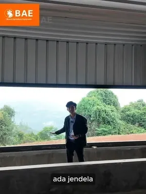 Jendela besar kandang yang menjadi jalur ventilasi dan cooling pad